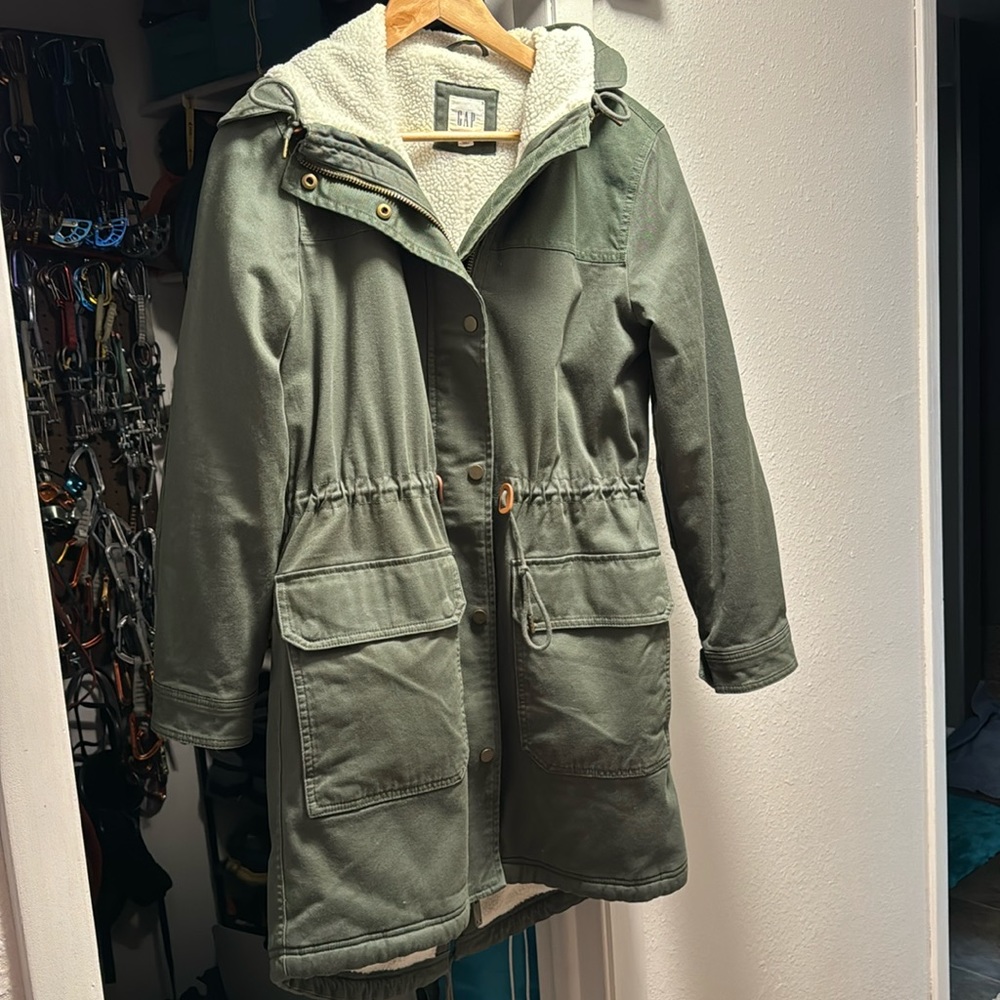 GAP Army Green Sherpa-lined Jacket Size Small NWOT